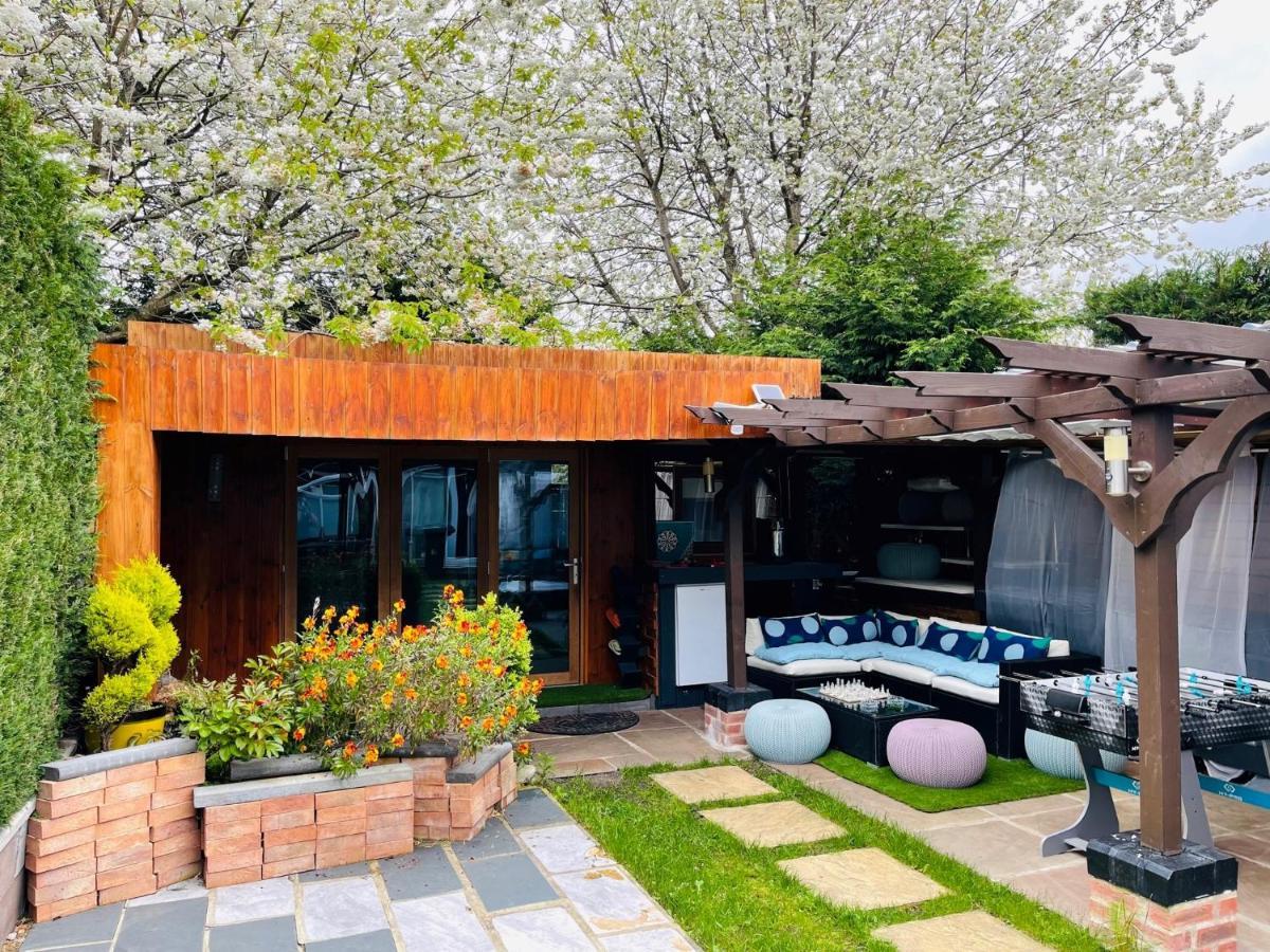 Tropical Style House Near Newcastle City Centre エクステリア 写真